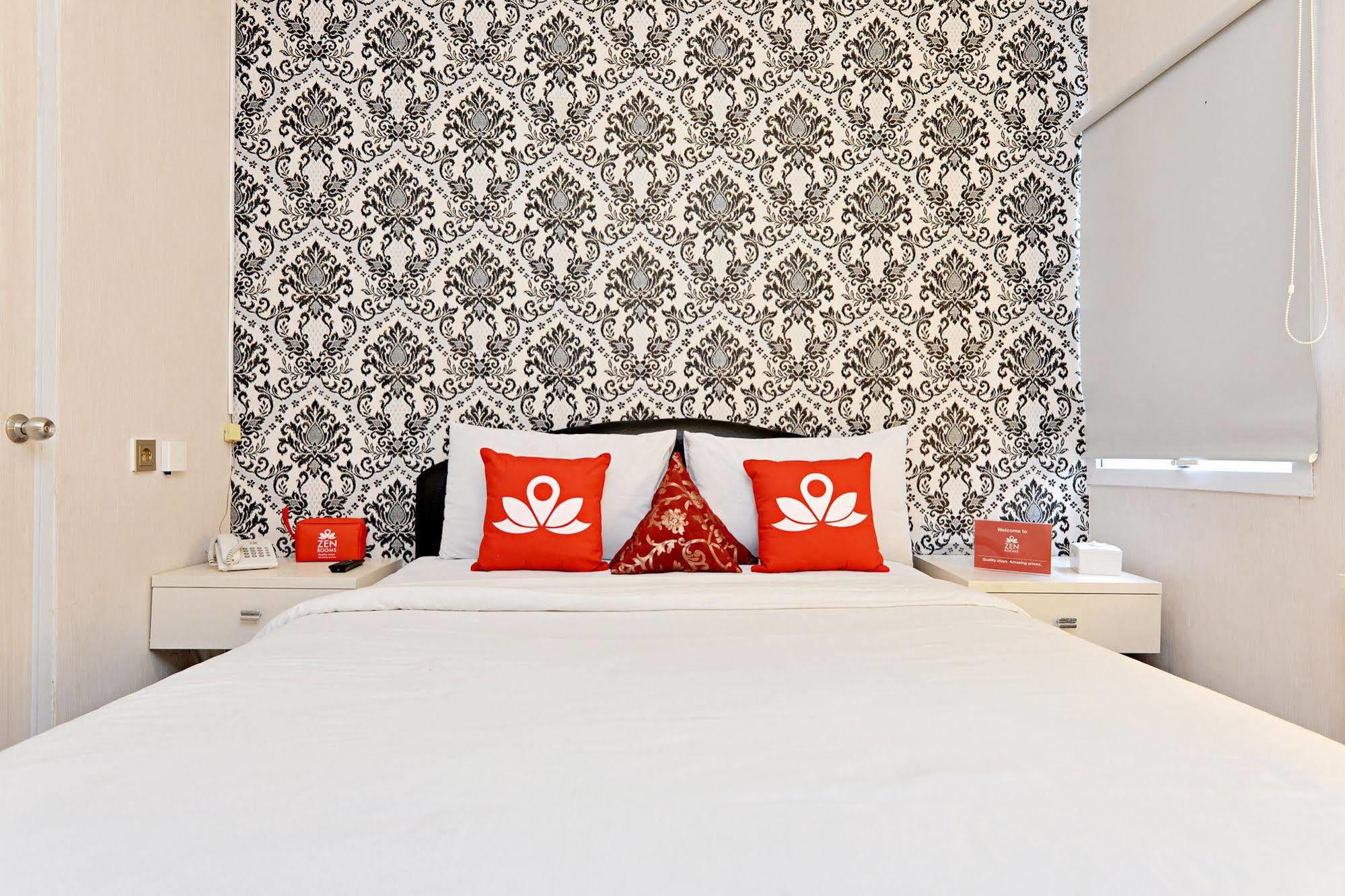 Zen Rooms Basic Tangerang Aeropolis Exterior photo